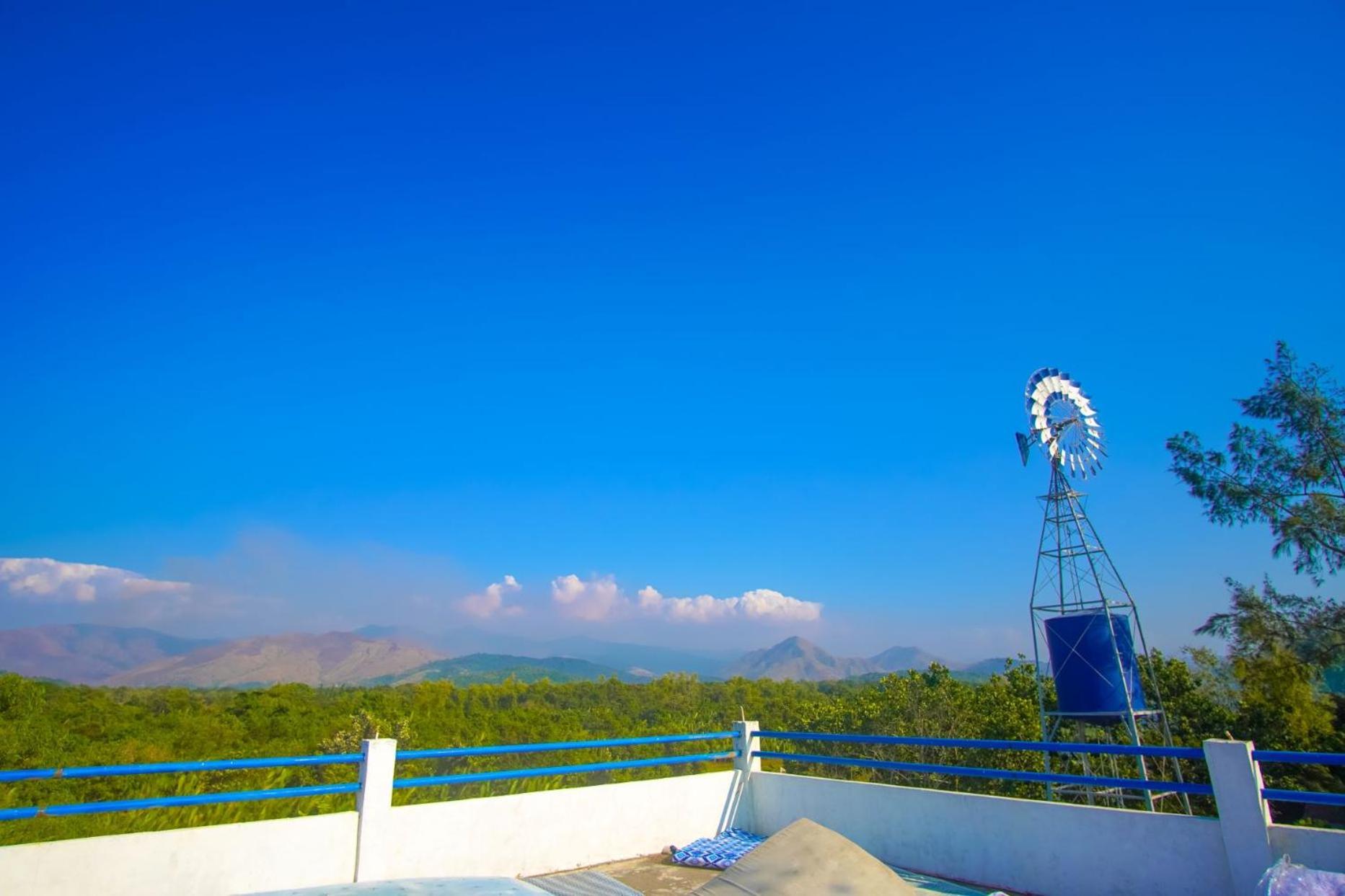 โคโคเทล คลับ โมเนต์ บีชฟรอนต์ รีสอร์ต Hotel Cabangan ภายนอก รูปภาพ