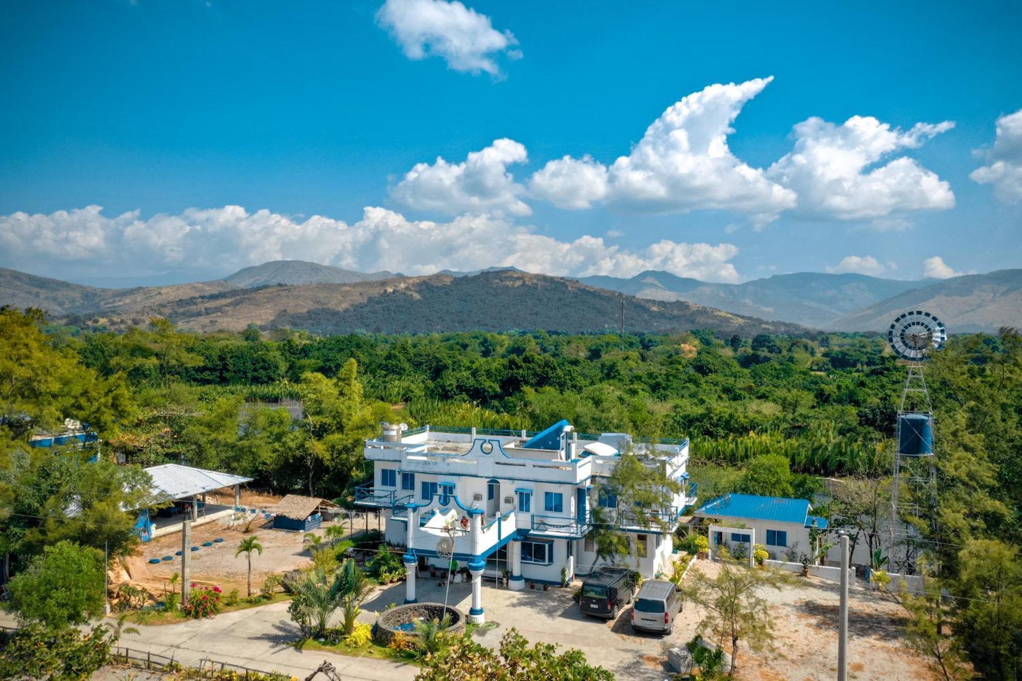 โคโคเทล คลับ โมเนต์ บีชฟรอนต์ รีสอร์ต Hotel Cabangan ภายนอก รูปภาพ