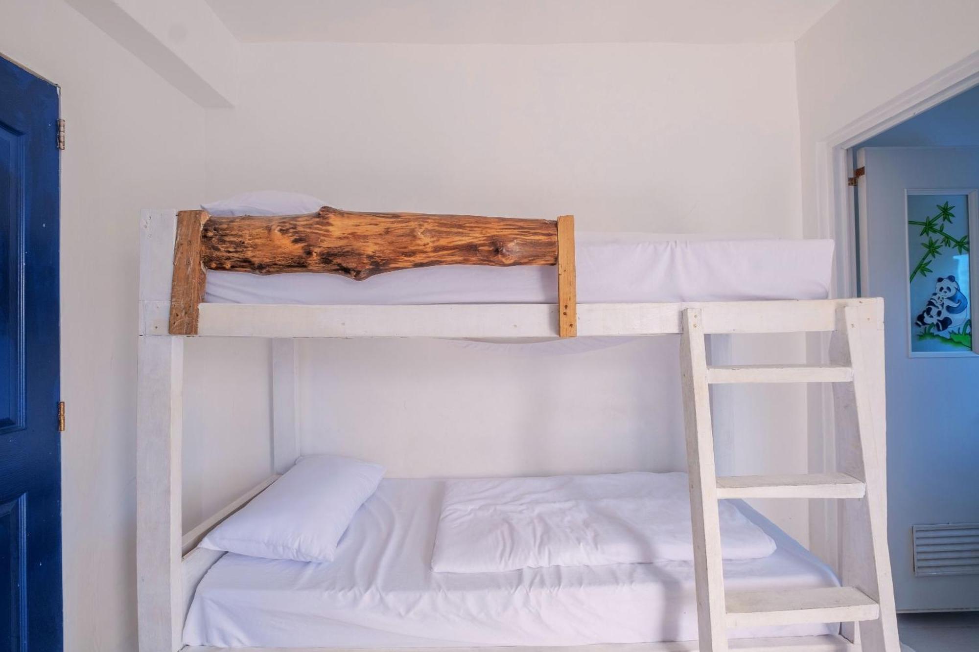 โคโคเทล คลับ โมเนต์ บีชฟรอนต์ รีสอร์ต Hotel Cabangan ห้อง รูปภาพ